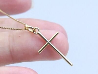 Faith-Inspired-cross-necklace
