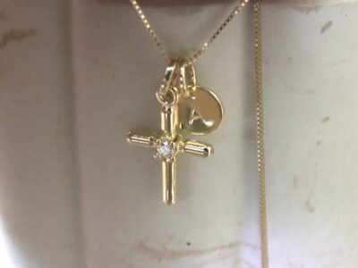 Letter Necklaces Are Popular